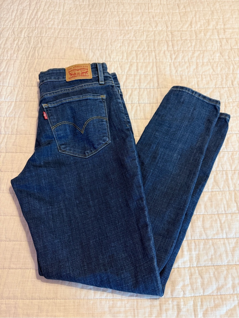 Levi's Women's Deep Indigo Skinny Jeans